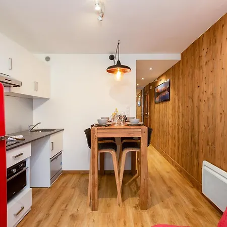 Apt Clos Du Savoye1 Parking, Wifi, Ski In/Out - Happy Rentals *