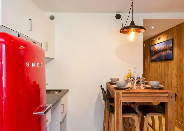 Clos Du Savoy E1 - Happy Appartement *